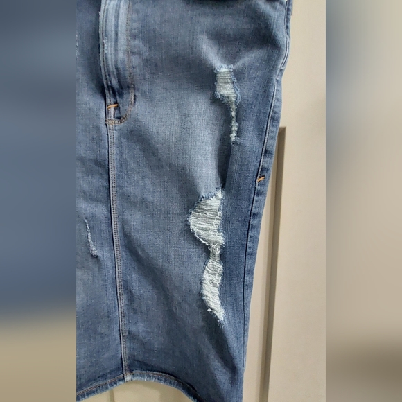 Good American distresses pencil jean skirt - Picture 4 of 6